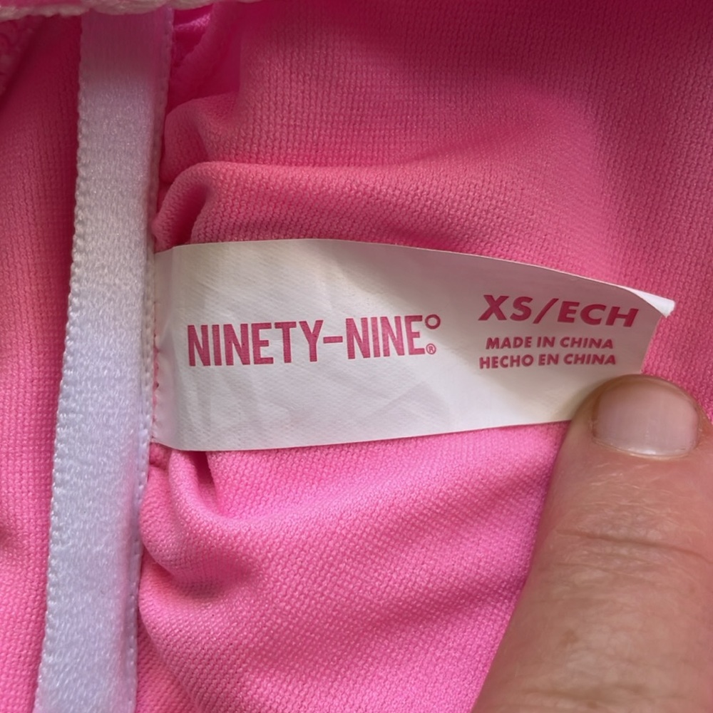 Pink Bikini - Picture 5 of 9